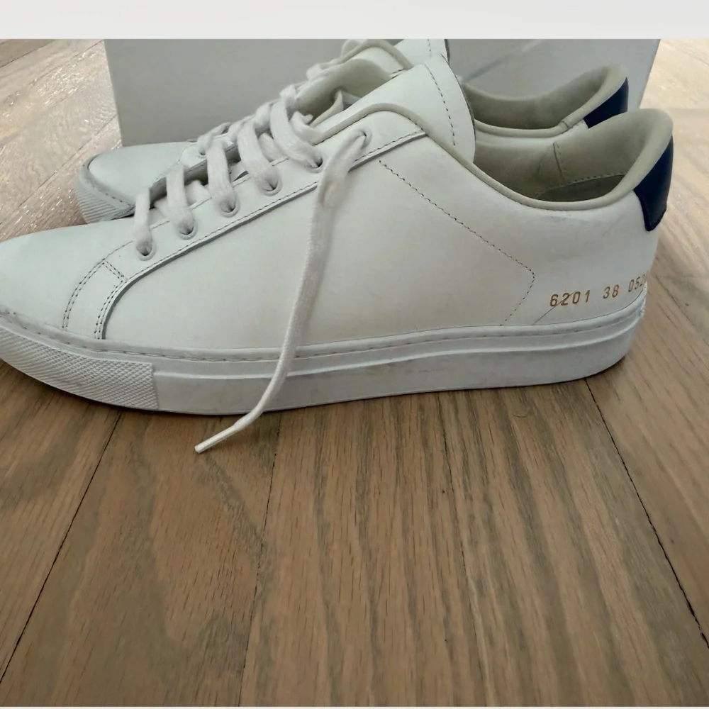 Retro Classic Low Top Sneaker (Women) - Picture 5 of 8